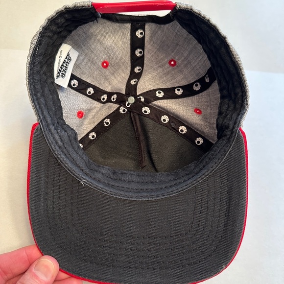 Super Mario Bros Mario Mustache SnapBack Cap Gray Red Embroidered 2018 - Picture 4 of 6